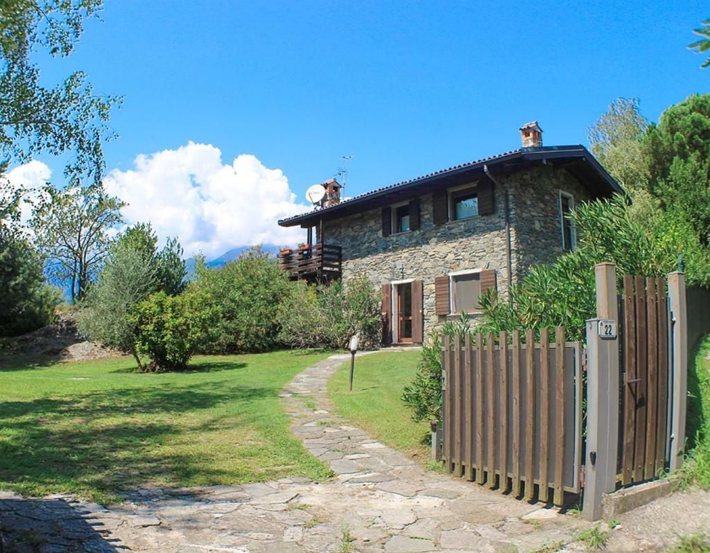 Villa Erica Con Piscina Privata Sul Lago Di Como Colico Buitenkant foto